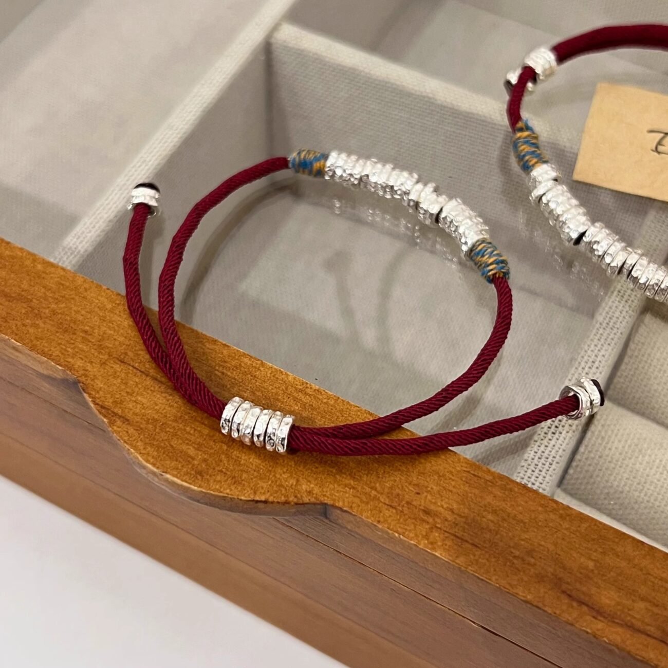 red string bracelet (57)