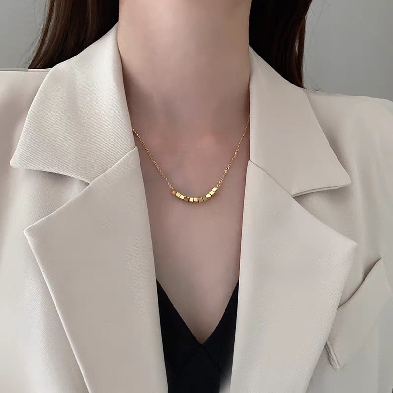Pandora Silver Luminance Necklace with ancient Chinese balance-inspired metal harmony.