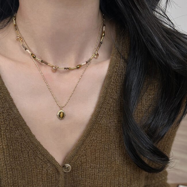 Art Deco jade jewelry set showing East-West aesthetic fusion