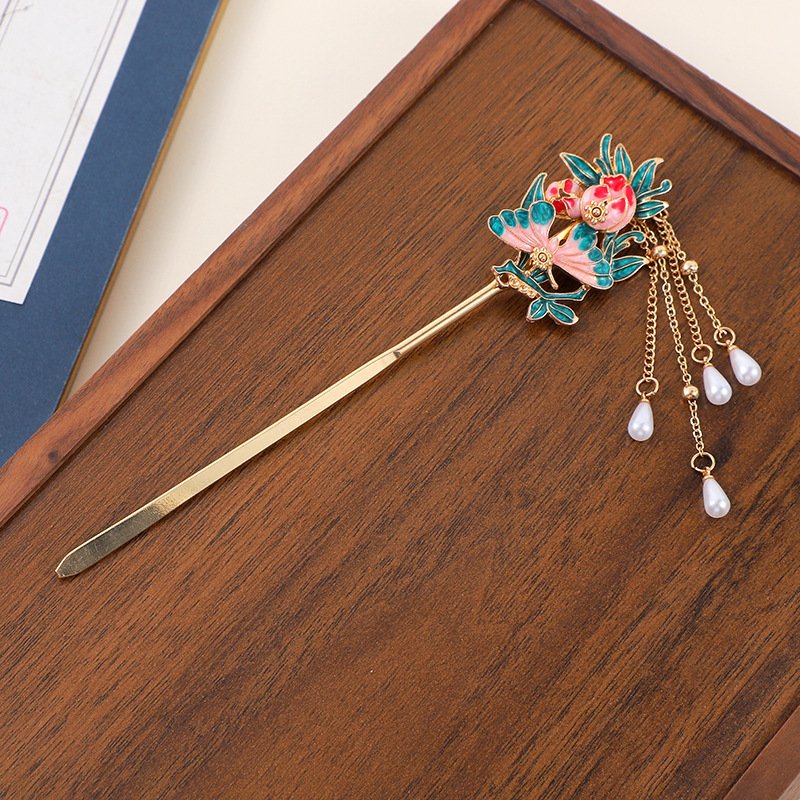 Blue celestial crane hairpin with cloud motifs, symbolizing harmony (hairpin meaning).